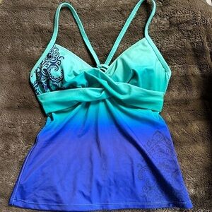 Athleta Twist Front Tankini Swim Top Sz 32D/DD